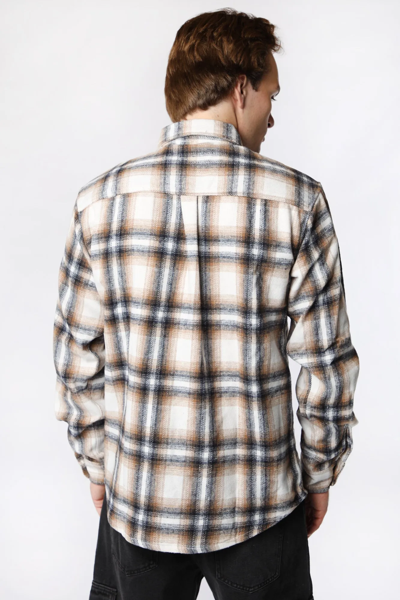 Amnesia Mens Flannel Plaid Button-Up