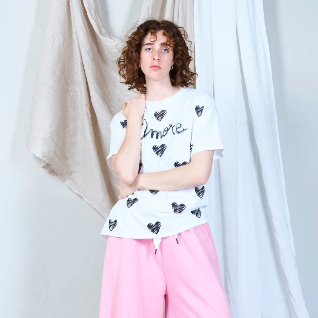 'Amore' heart print t-shirt wholesale