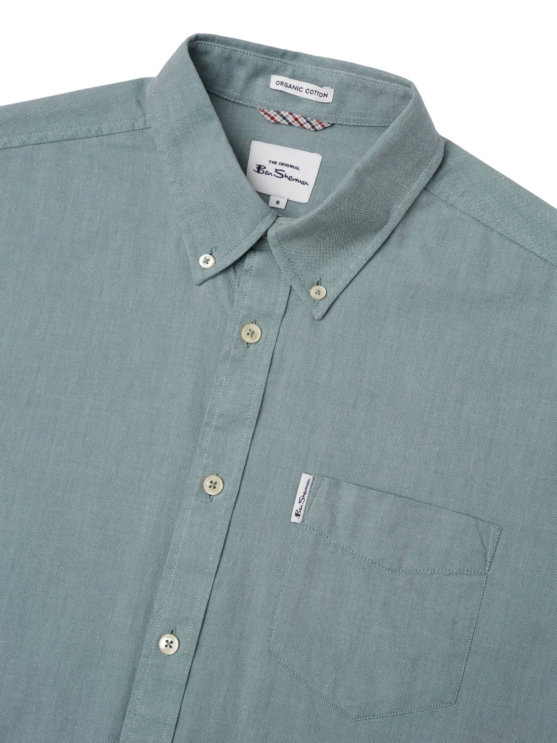 Ben Sherman Men's Button-Down Collar Signature Oxford Shirt, Tab Logo Pocket, Short Sleeved, Regular Fit