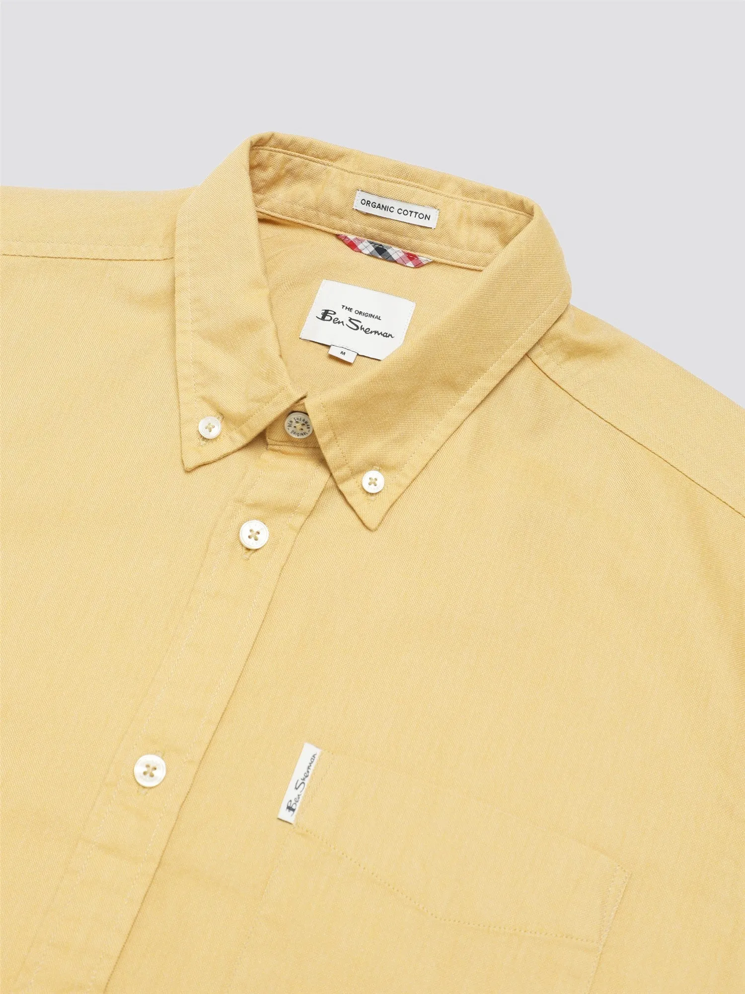 Ben Sherman Men's Button-Down Collar Signature Oxford Shirt, Tab Logo Pocket, Short Sleeved, Regular Fit