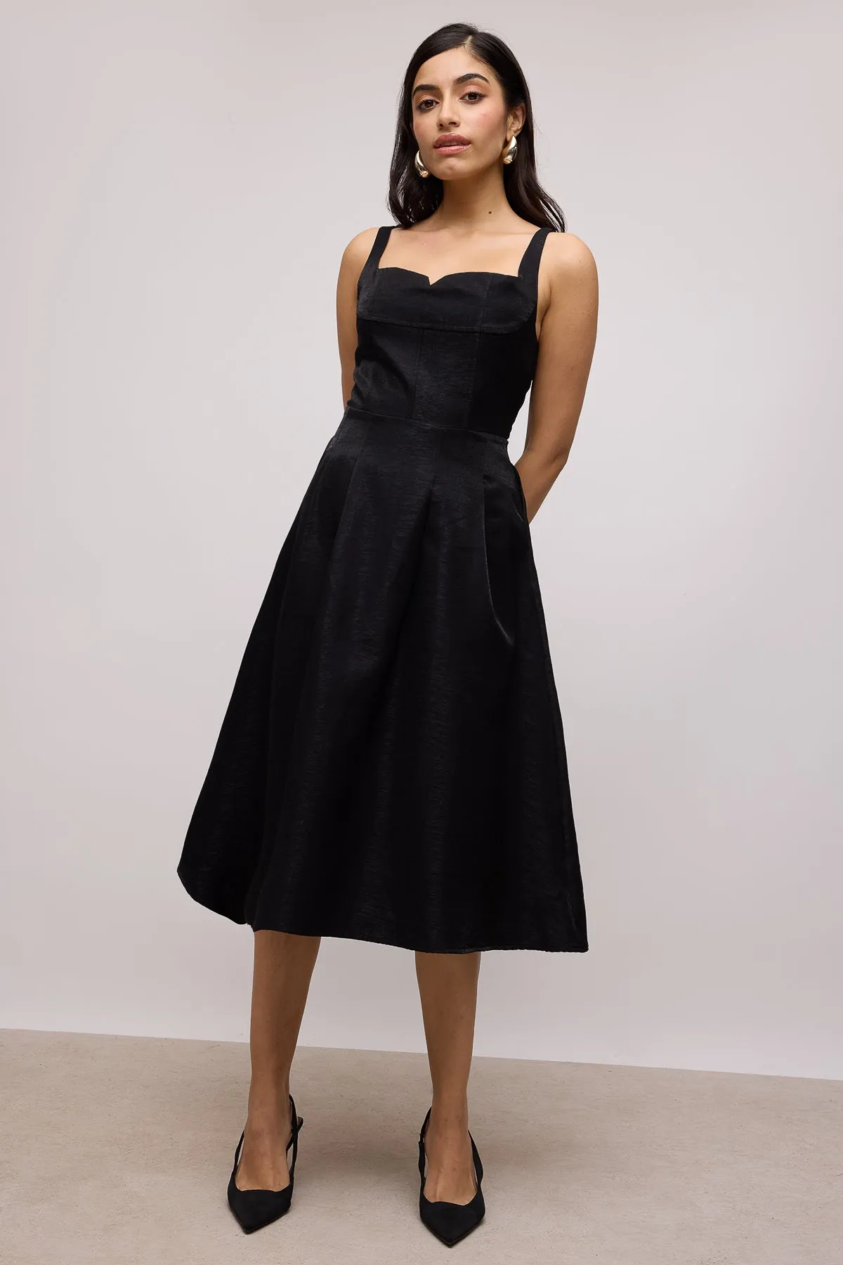 Black Sleeveless Midi Dress