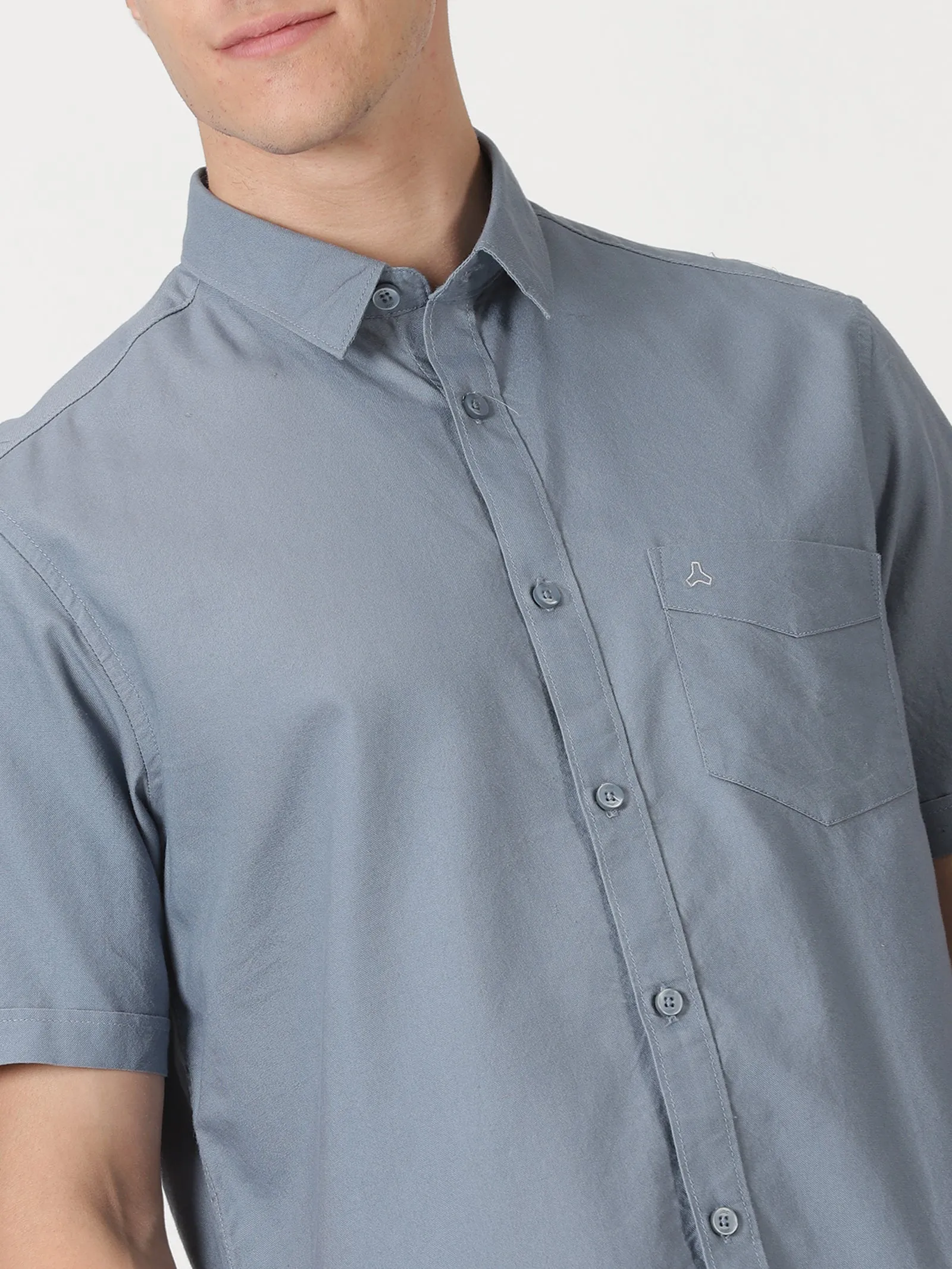 MEN'S BLUE SOLID SLIM FIT SHIRT