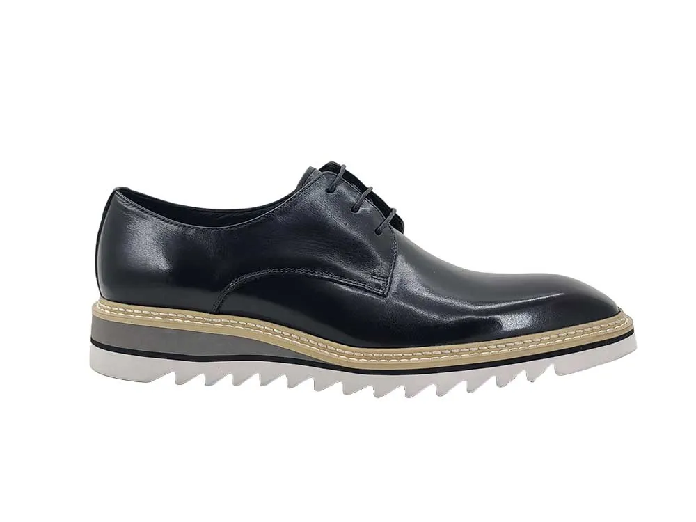 Plain Toe Blucher Oxford With Lightweight Sole