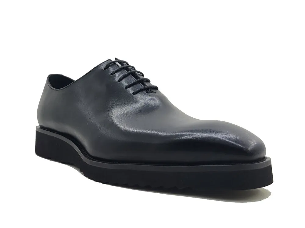 Signature Wholecut Oxford With Lightweight Sole