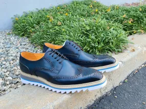 Wing-tip Blucher style Oxford with ligtweight sole