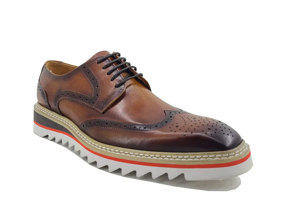 Wing-tip Blucher style Oxford with ligtweight sole